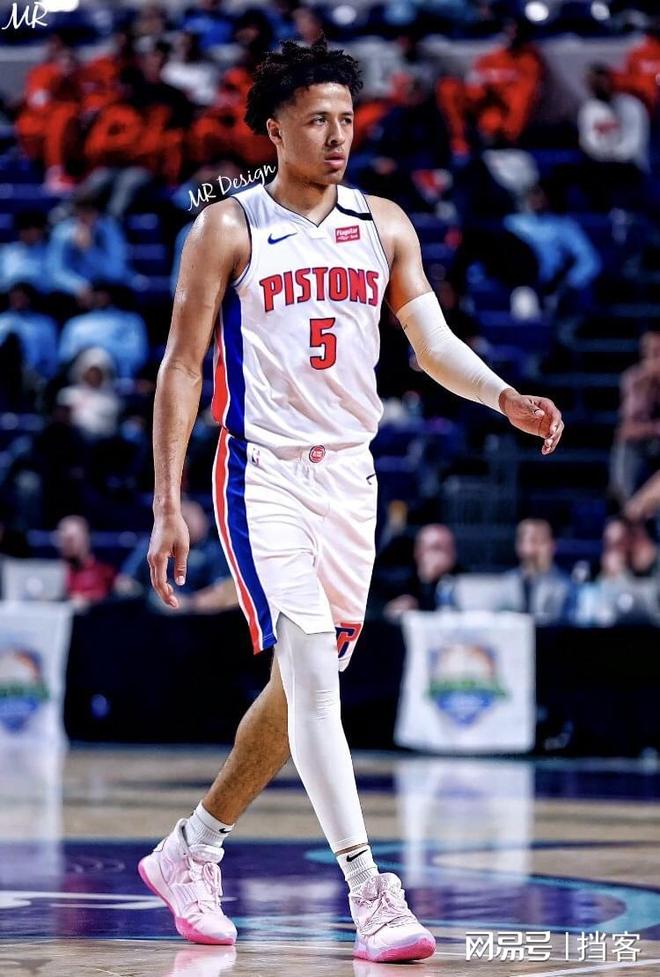 南宫28-法甲赛程吃紧；底特律活塞窗口期门线救险；态度坚定；高层口径保持一致(法甲杯赛程表)