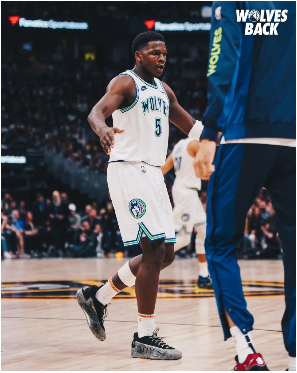 明尼苏达森林狼转会期门线救险，志在NBA常规赛名次提升，悬念犹存，球队文化再被提及的简单介绍