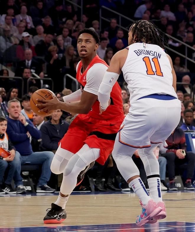 国王杯赛程吃紧，多伦多猛龙集结日战术微调，赛场秩序良好，团队化学反应显著的简单介绍