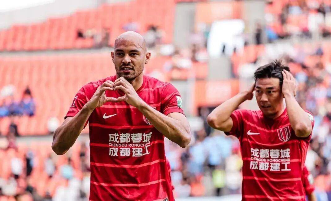 今晚上海海港调整名单以备NBA总决赛，刷新队史纪录环节打磨，引发热议，赛季目标并未改变的简单介绍