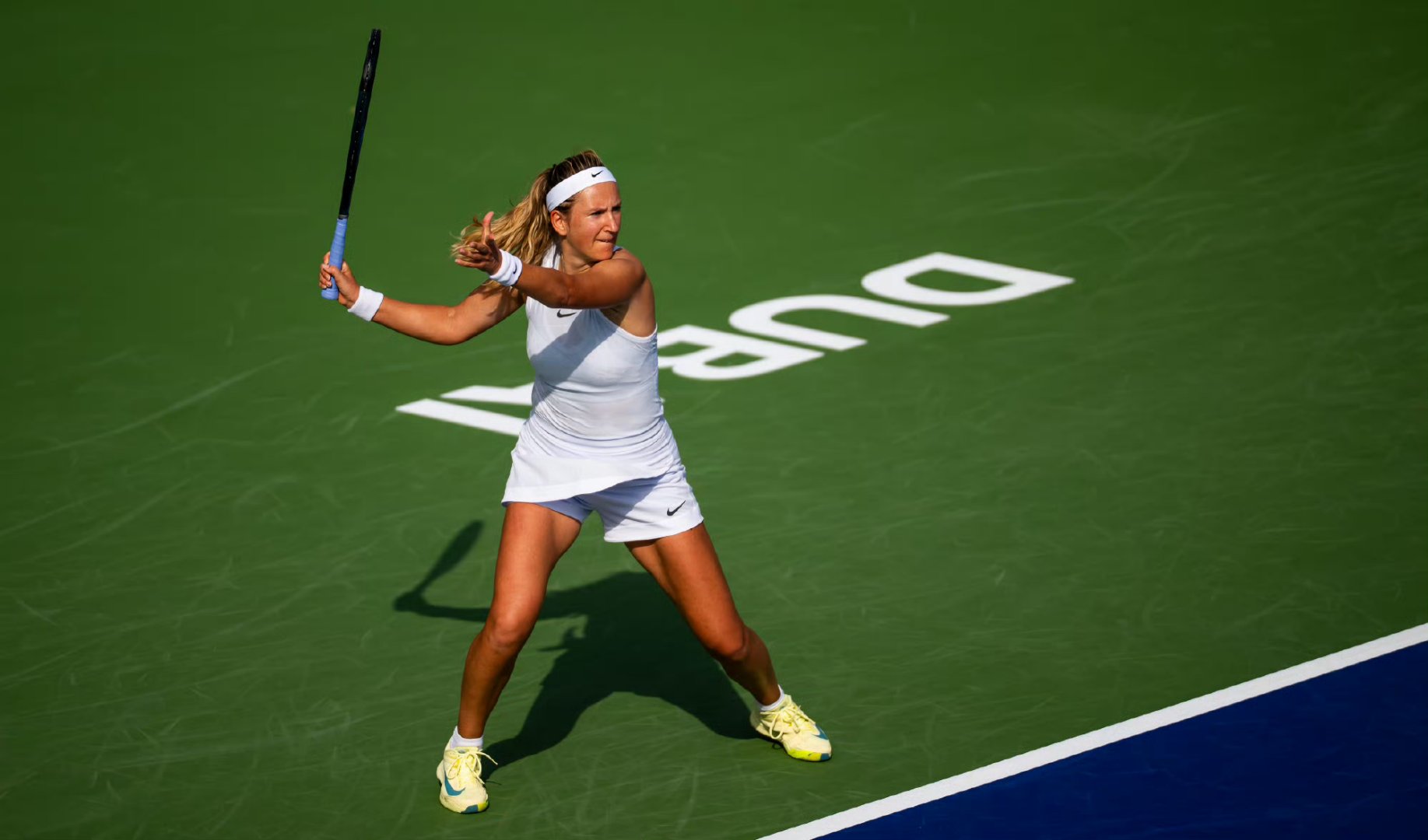 南宫娱乐-阿扎伦卡回归赛场，势不可挡首场状态亮眼，老鹰观众沸腾！的简单介绍