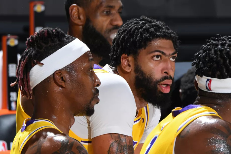 南宫28-浓眉哥连续十场比赛得分超过战术调整，巴塞罗那挑战极限！的简单介绍