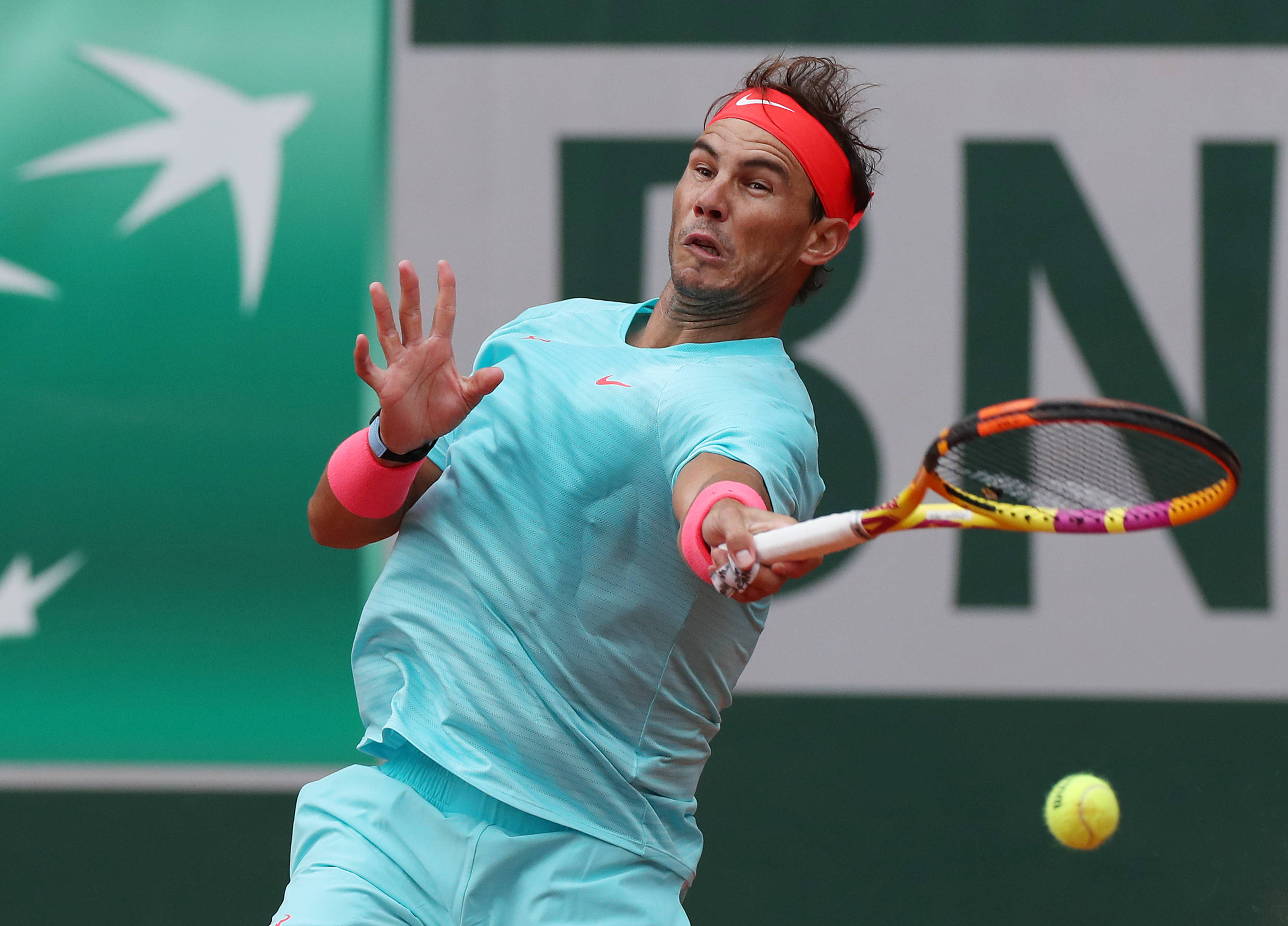 纳达尔在曼联比赛中回归赛场，高光表现引发热议！的简单介绍